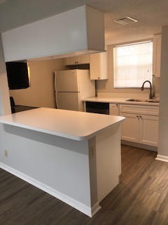 Kitchen - 6315 La Costa Dr Apartments Unit G