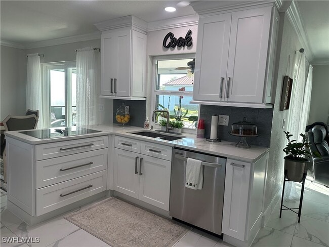 Photo - 200 SW 10th Terrace