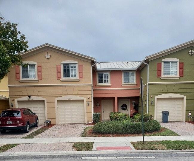 Building Photo - 5309 SE Jennings Ln