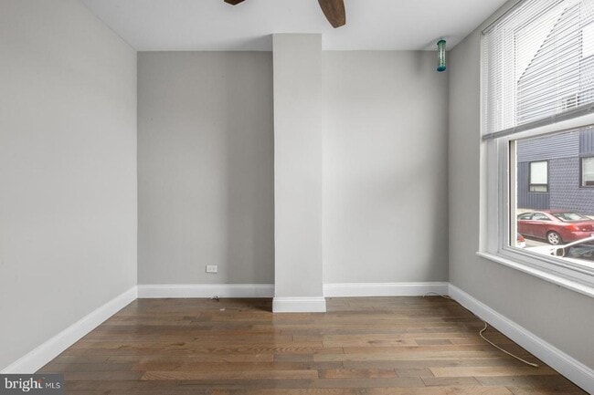 Building Photo - 1837 E Harold St Rental