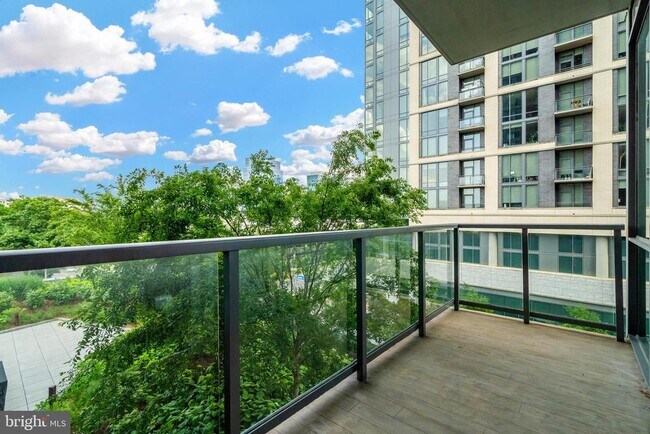 Photo - 7887 Jones Branch Dr Unit 406