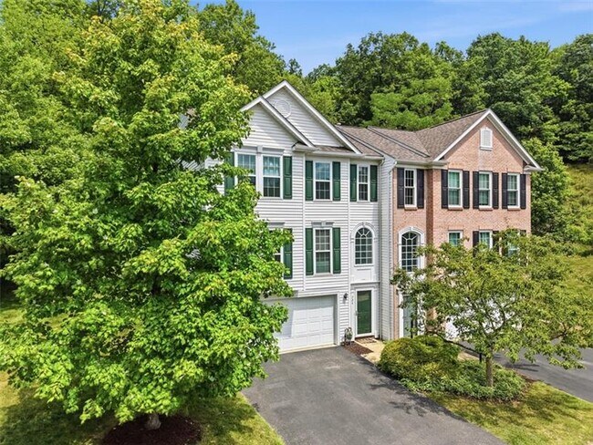 Photo - 724 Bush Dr