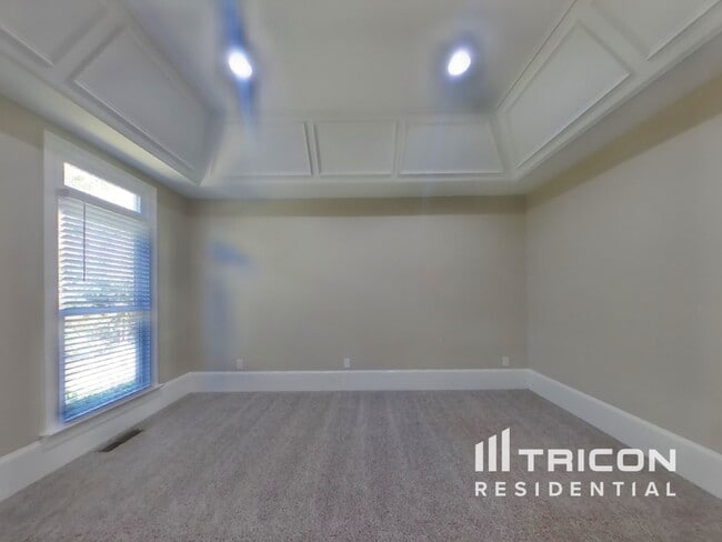 Photo - 7940 Park Rd