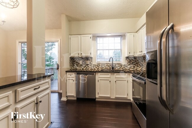Photo - 8087 Cardinal Cove E