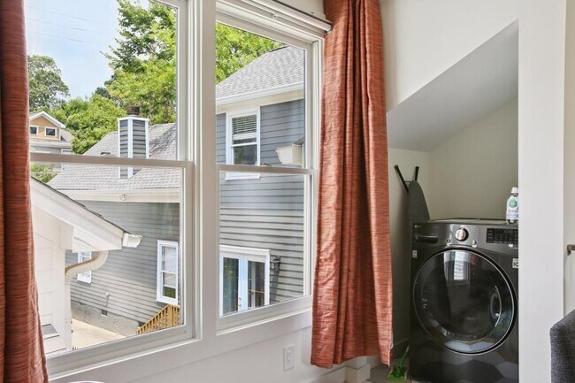 Photo - 69 Randolph St NE Unit B