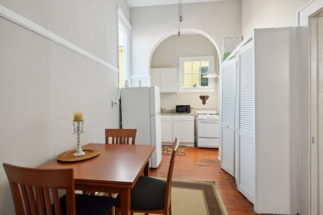 Photo - Esplanade Ave Unit 1933