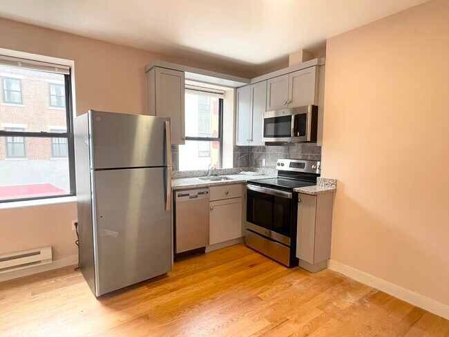 Building Photo - 23 Hudson St Unit 301
