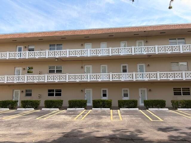 Photo - 5103 NW 35th St Unit 401