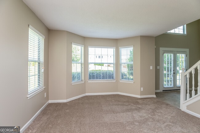 Photo - 6129 Pomerania Trail