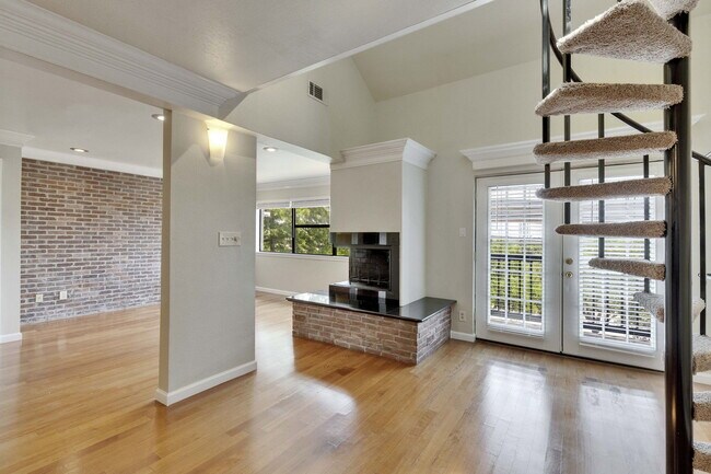 Photo - 8888 Tallwood Dr Unit Apartment 3310