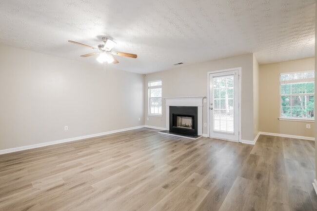 Photo - 45 Churchill Park Dr