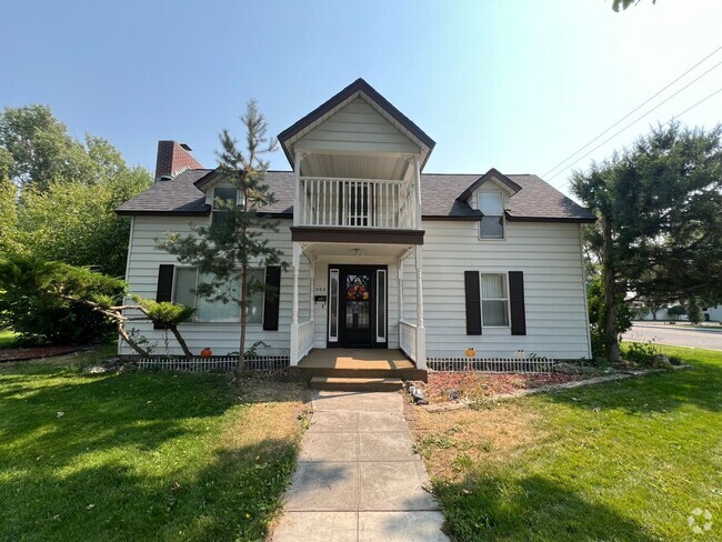 Building Photo - Charming Home Located in Blackfoot