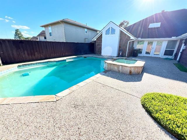 Photo - 1028 Silverthorn Ct