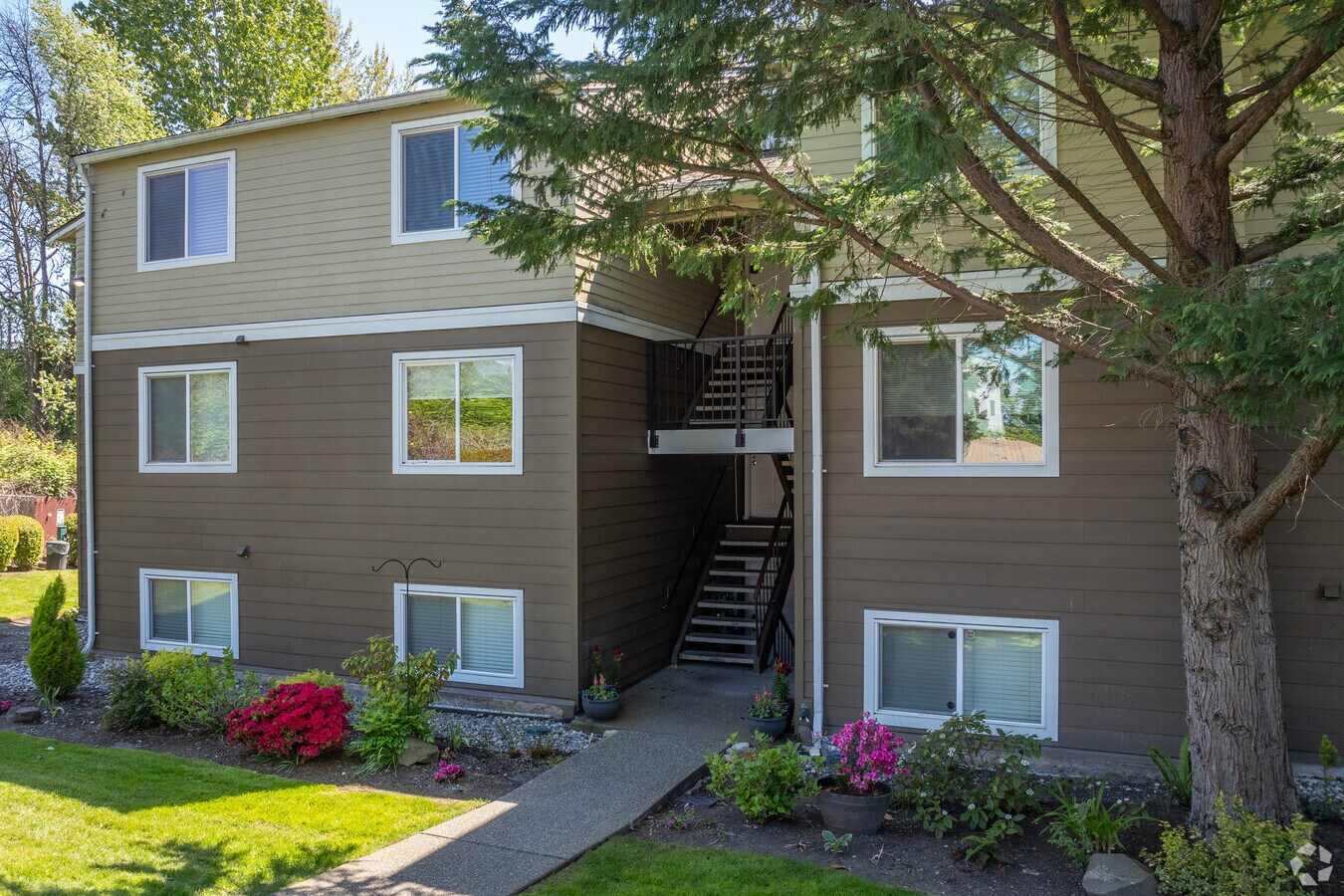Entrance - Village by the Lake