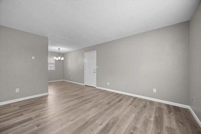 Photo - 435 M St Unit 4