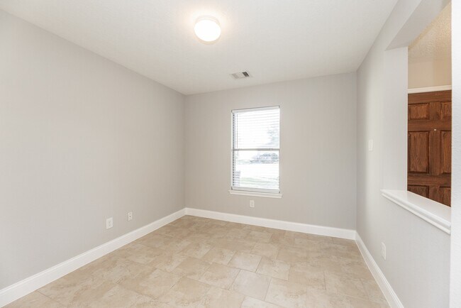 Photo - 16026 Arapaho Bend Ln
