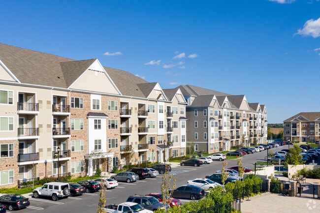 Woodmont Townsquare