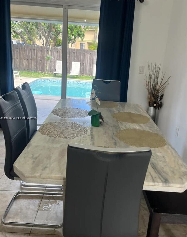 Photo - 9321 NW 14th St