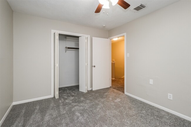 Photo - 647 Mosswood Dr