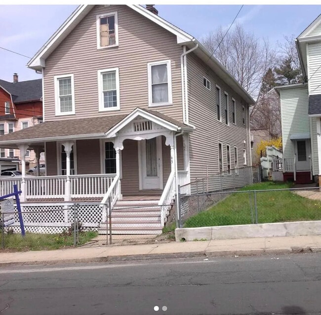 Front of house - 91 Wolcott St Unit 1