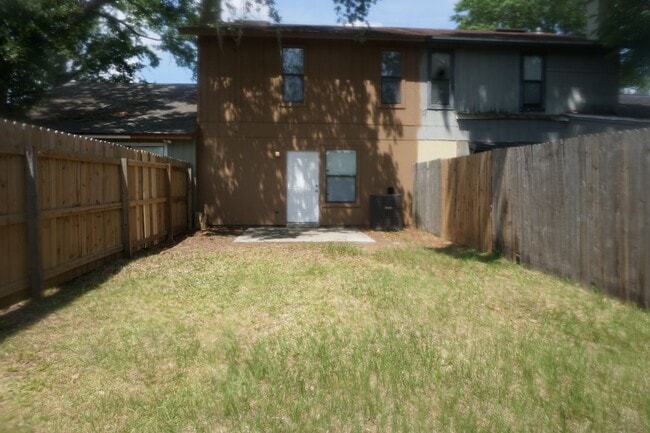 Photo - 3 bedroom/2 bathroom townhome