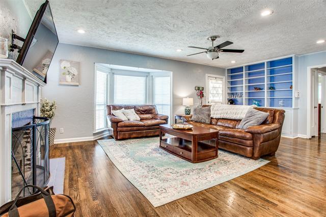 Photo - 1405 Bluebonnet Dr