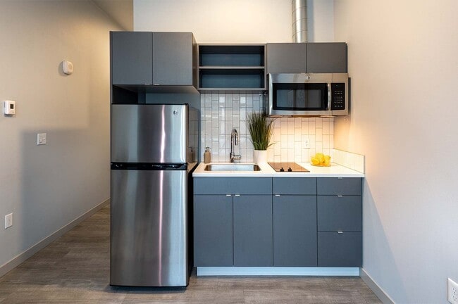 Photo - Minnie Flats