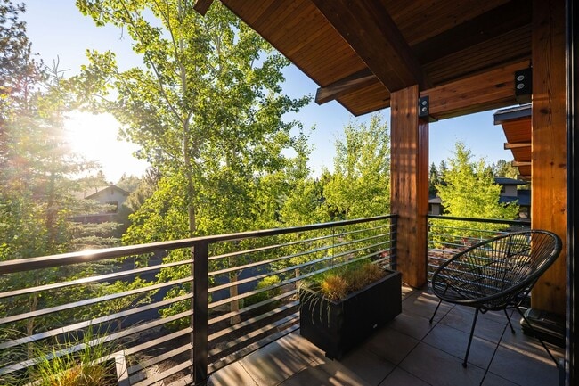 Photo - Stunning Mountain Home