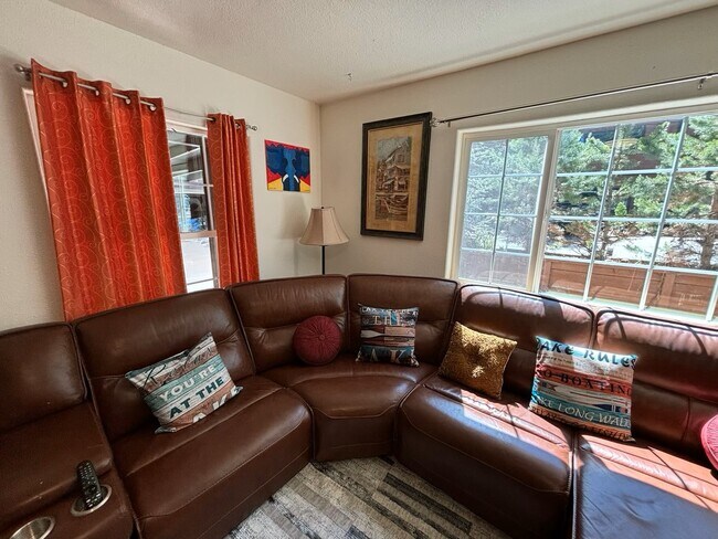 Photo - 3625 Spruce Ave