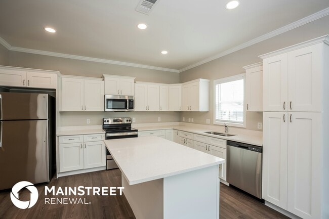 Photo - 1311 28th St S