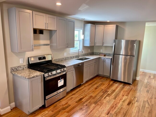 Photo - 11 Garfield Ave