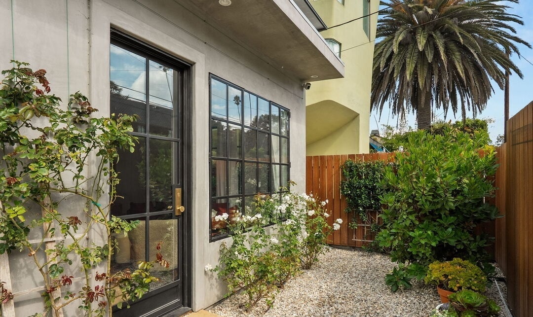 Photo - 207 Entrada Dr