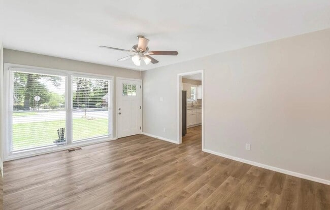 Photo - 1841 Haines St