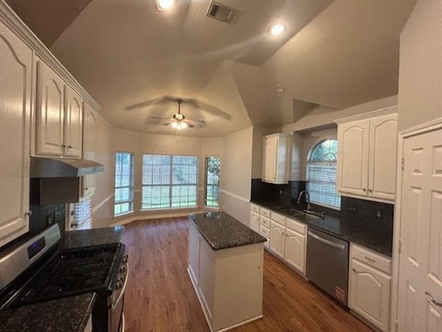 Photo - 2105 Cardinal Dr