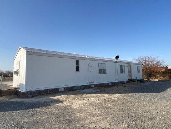 Building Photo - 950 Black St Rental