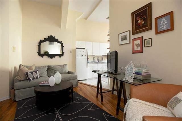Photo - 1015 Grand St Unit 4F