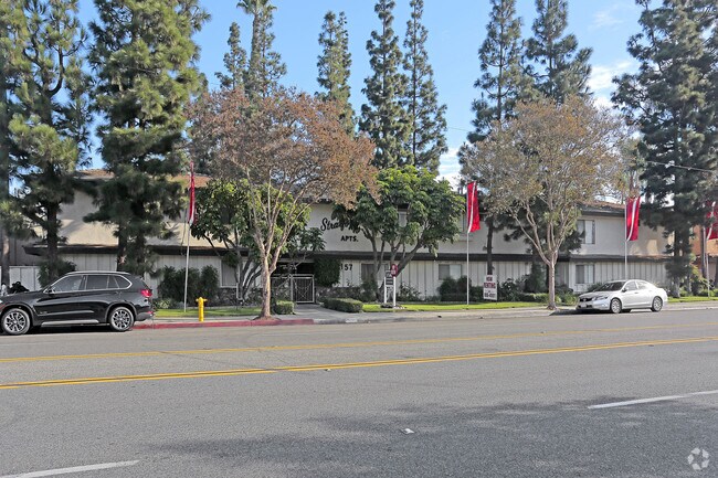 Stratford Apartments - Stratford Apartments