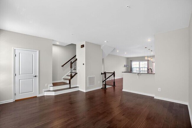 Photo - 5704 River Shark Ln