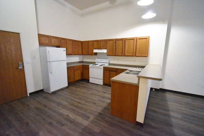 Straus Lofts