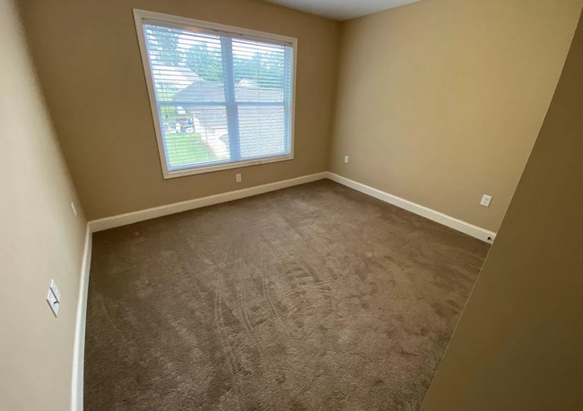Photo - 3 bed/2.5 Bath