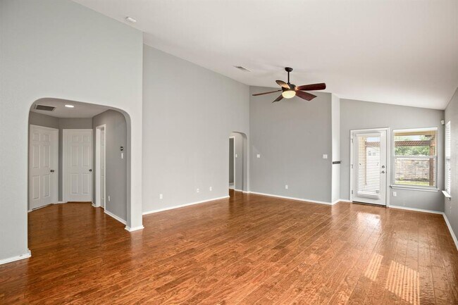 Photo - 14012 Marathon Rd