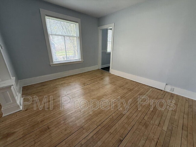 Photo - 3109 W Walnut St