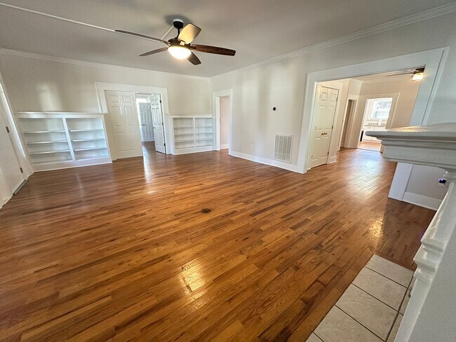 Photo - 35 Perry Ave Unit A