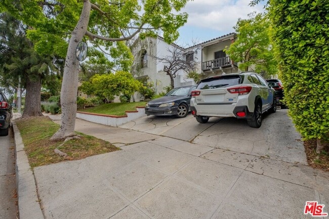 Building Photo - 8318 4th St