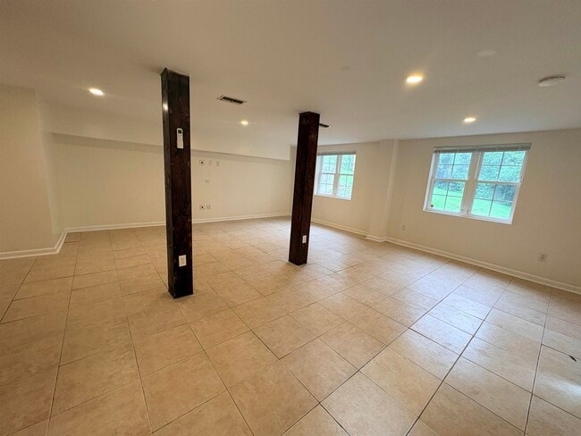 Photo - 212 Barbourville Dr Unit Studio