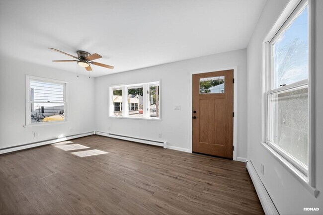 Photo - 23 Euclid Ave