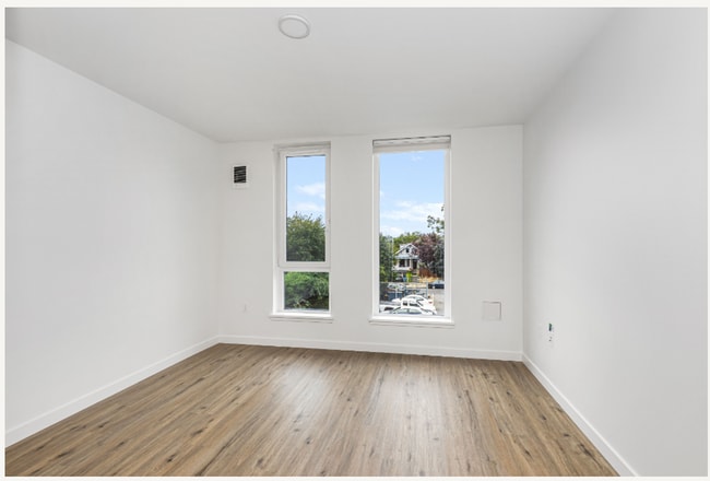 Photo - CHRONICLE: Stylish Wallingford Studios with Full Appliance Package & Premium Amenities