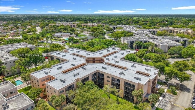 Photo - 8420 SW 133rd Avenue Rd Condo Unit 412