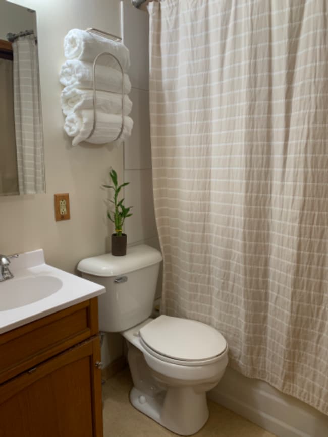 Photo - Uptown Duplex for Rent – Heart of The Wedg...