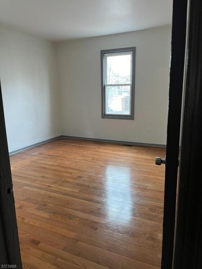 Photo - 253 Clinton Pl Unidad 1